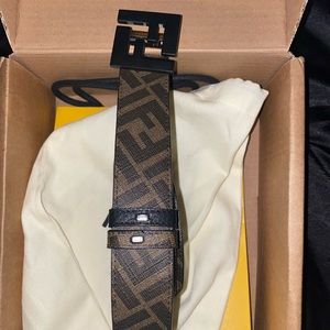 Size 32 FENDI BELT